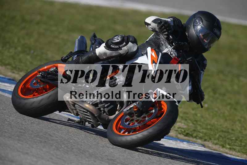 /Archiv-2024/02 29.01.-02.02.2024 Moto Center Thun Jerez/Gruppe gruen-green/2